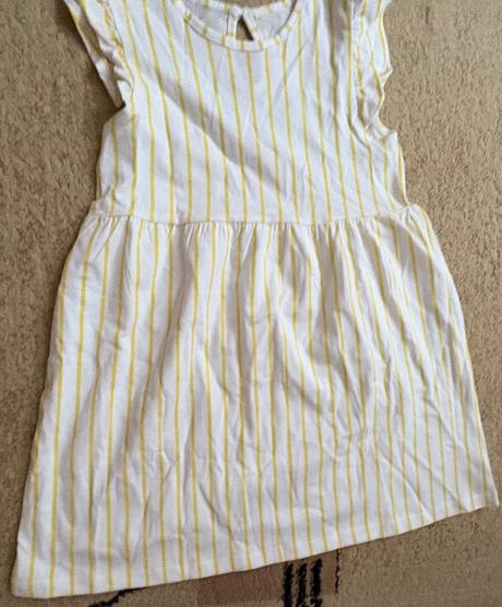 Nenosene satocky s volanikom, h&m,98