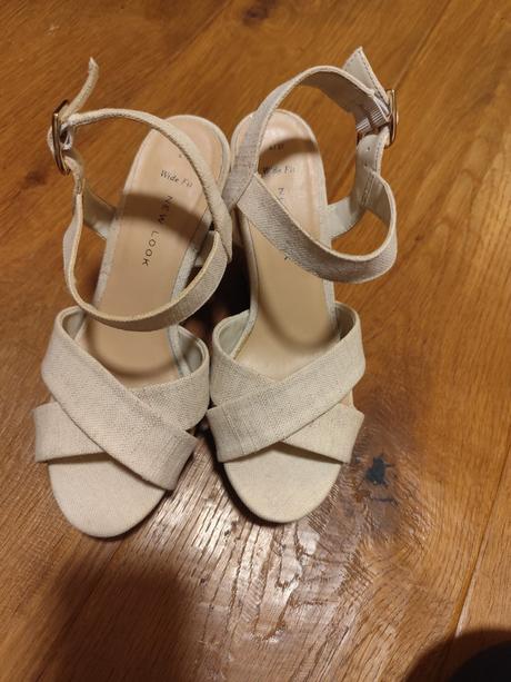 Sandálky na platforme, new look,37