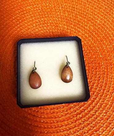 Drevené visiace náušnice, 