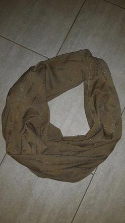 Zaujímavá pelerína, 40