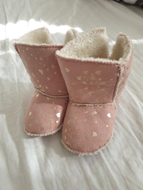 Ružove capačky zimné, 18