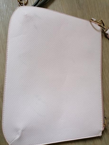 Listová kabelka, gate