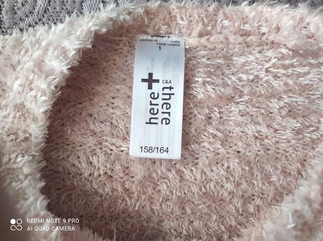 Chlpatý pulóver s flitrovou výšivkou zn. c&a, c&a,158