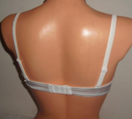 Svadobna cipkovana podprsenka, 75a