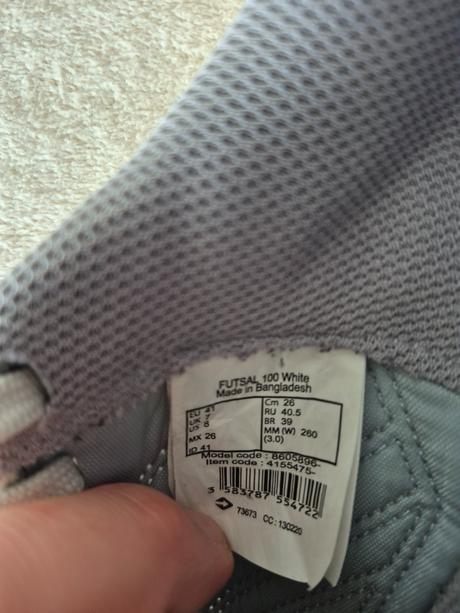 Tenisky - futsalové halovky, kipsta,41