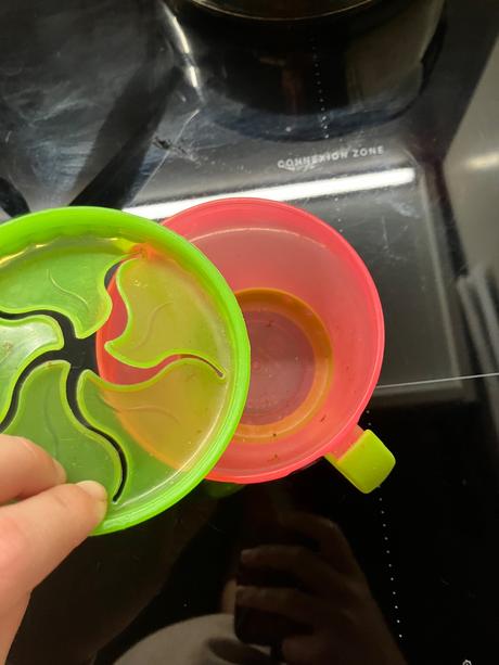 Miska proti vysypaniu, 