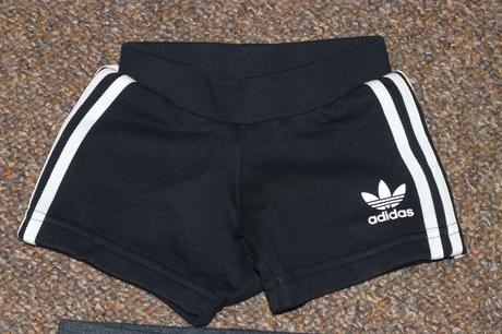 2x kratasky, nenosene, adidas,68