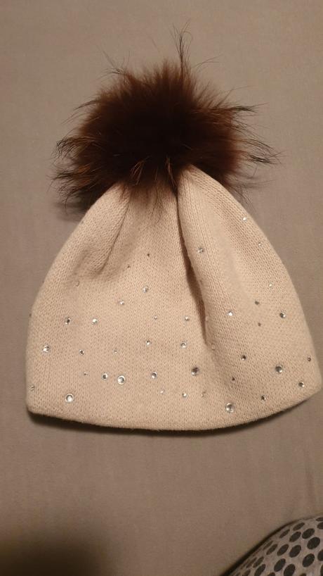 Čiapka s pravou kožušinou, s