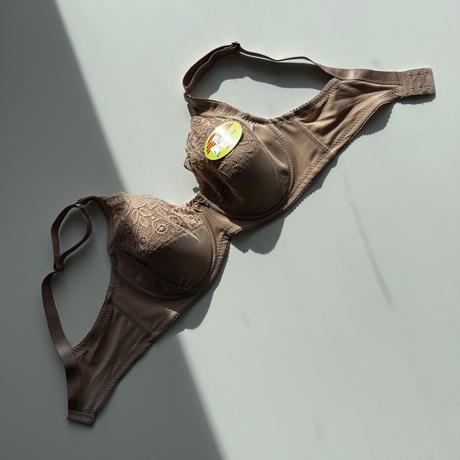 Jemne vystužená podprsenka s kosticami 8124 telová, 85d