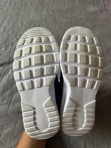 Ľahučké tenisky (aj na telesnú), sprandi,32