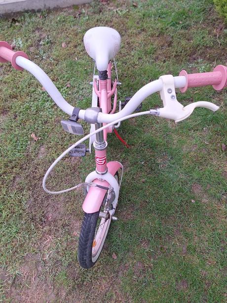 Dievčenský bicykel, 16