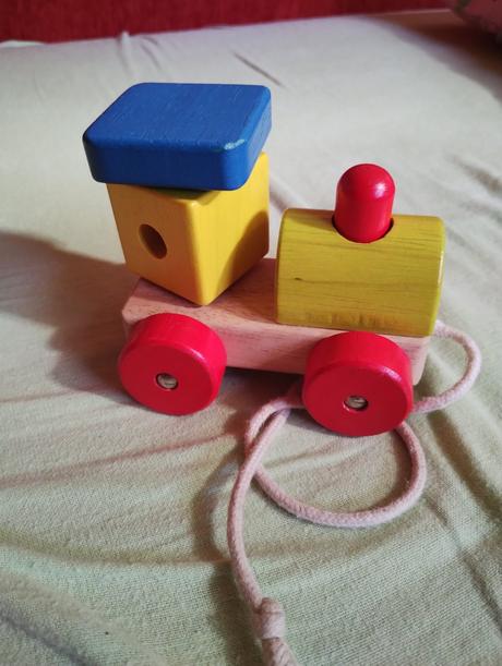 Montessori vláčik na ťahanie, 