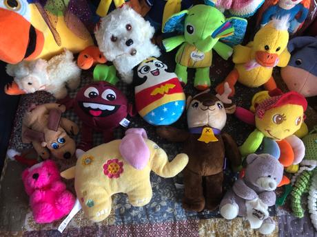 Milé plyšové hračky, interaktívne aj hrkálky, 