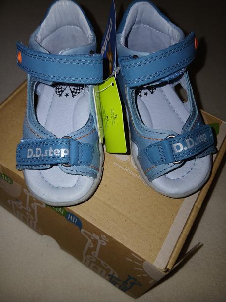 Nové d.d.steep blikajuce sandale, d.d.step,21