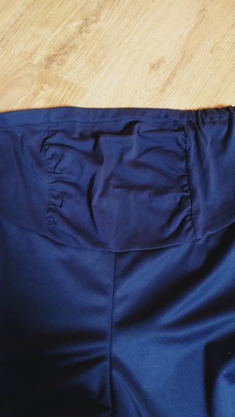 Elegantne tmavomodre tehotenske leginy, m