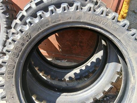 Moto pneumatiky terénne - predné aj zadné,
