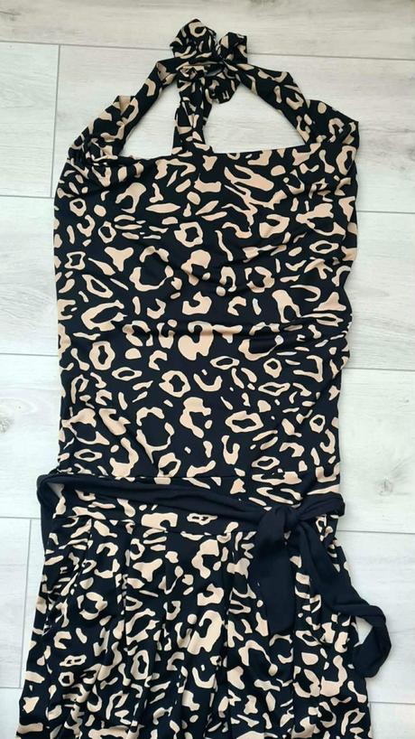 Elegantný overal, 38