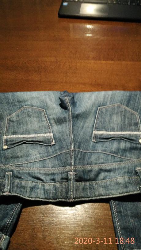 Dievcenske nohavice, next,122