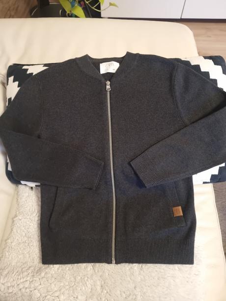 Nenoseny decentny sveter, zara,134