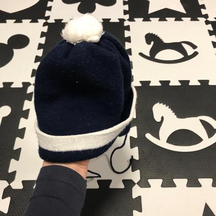 Čiapka s brmbolcom, 86