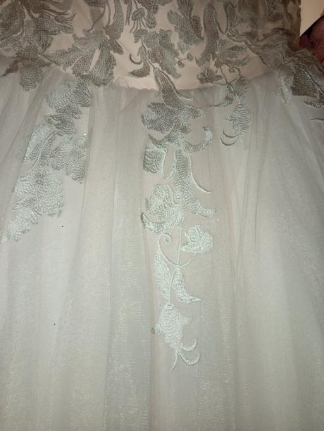 Svadobne saty xs/s/m 300e, xs