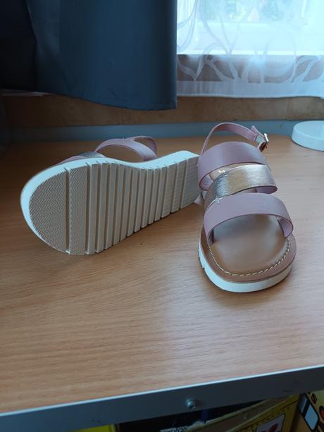 Dievčenské sandálky nenosené baťa, baťa,32