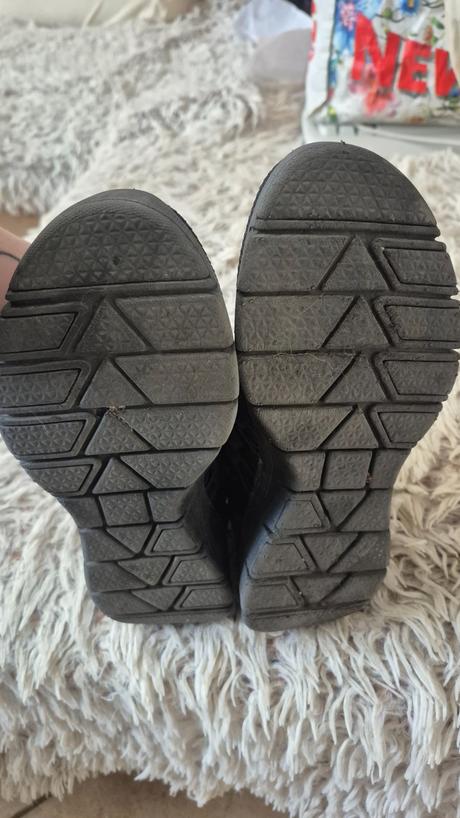 Tenisky ľahučké nenosené, deichmann,36