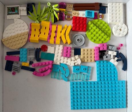 Lego friends 41374 andrea a party pri bazéne,