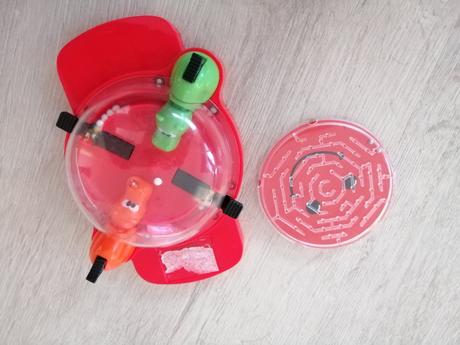 Hlavolam + loptičky, 