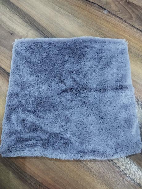 Fialový kožušinový tunel, 