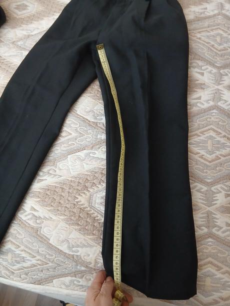 Elegantné nohavice, 122