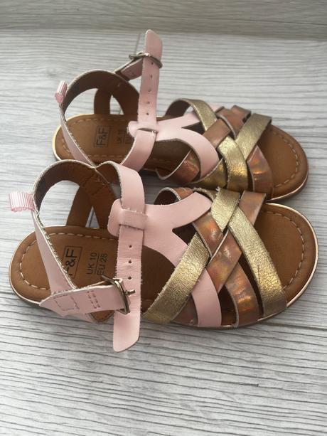 Ružovo-zlaté sandálky pre malú princeznú, f&f,28