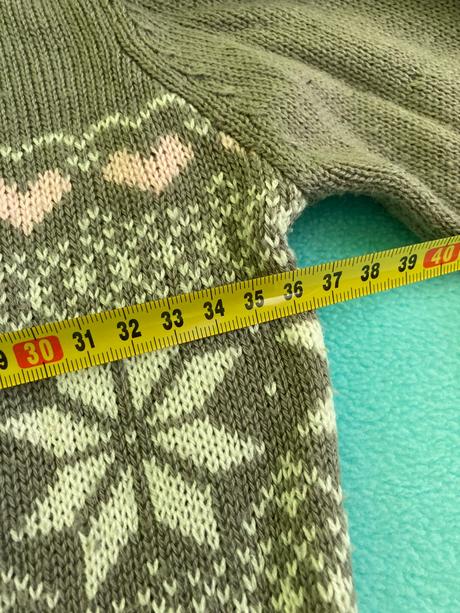 Dievcensky pulover c. 140, 140