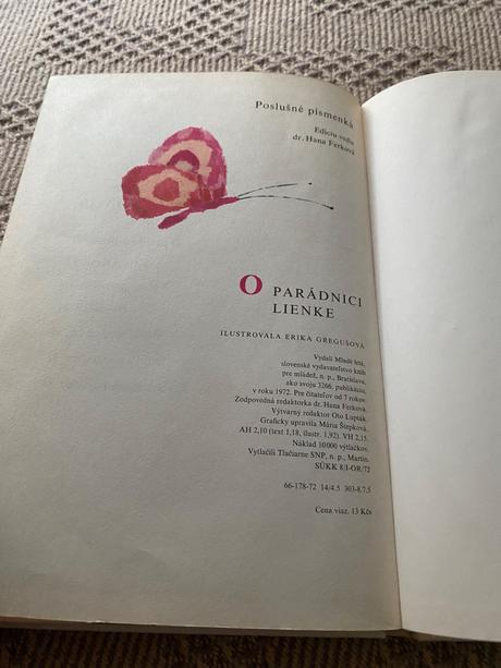 Stará retro kniha o parádnici lienke hana ponická,