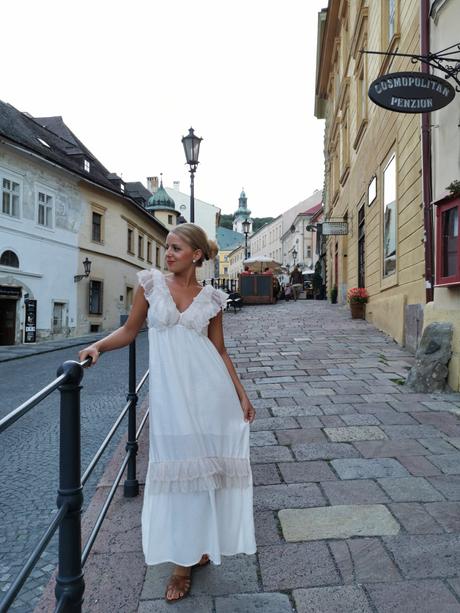 Krásne letné dlhé šaty, s