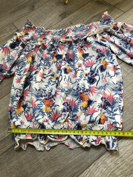 Kvetované tricko cez ramena, reserved,s