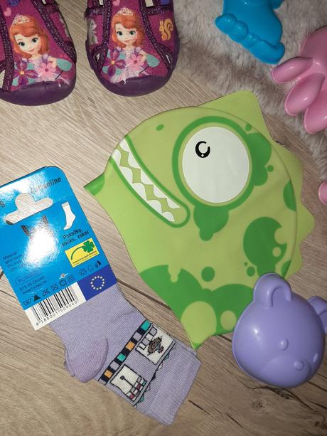 Na pieskovisko 16 kusov,