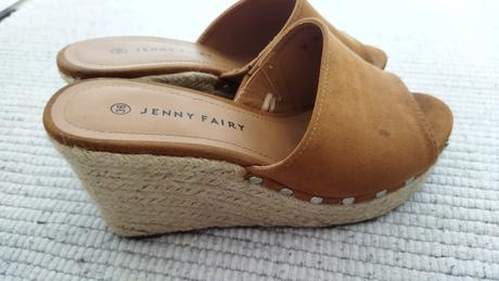 Dreváky elegantné, 36