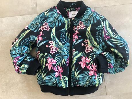 Krásna bundička, reserved,116