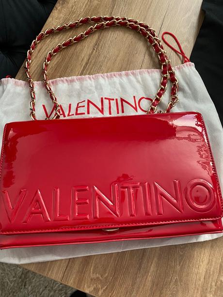 Valentino kabelka, valentino