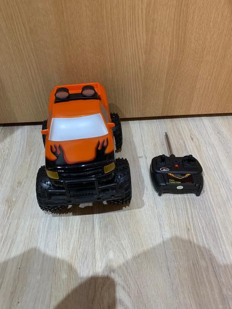 Teréne auto na diaľkové, 