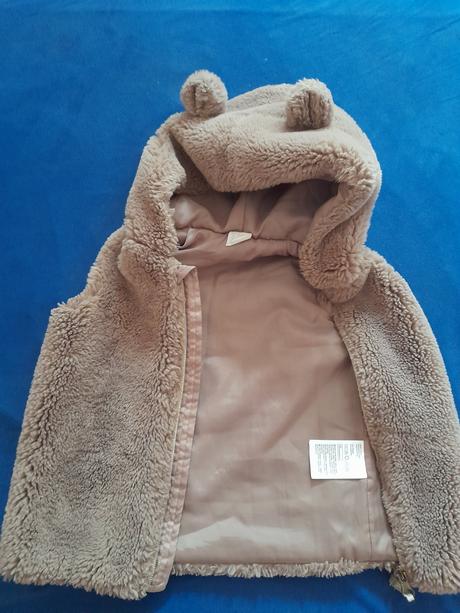 Huňatá vesta s uškami, h&m,92