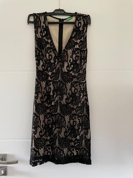 Elegantne cipkove šaty xs, benetton,xs