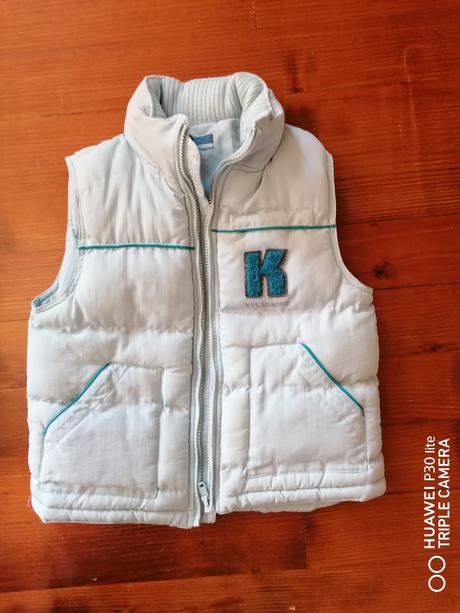 Svetlo modrá zateplená vesta pre 6r., reserved,110