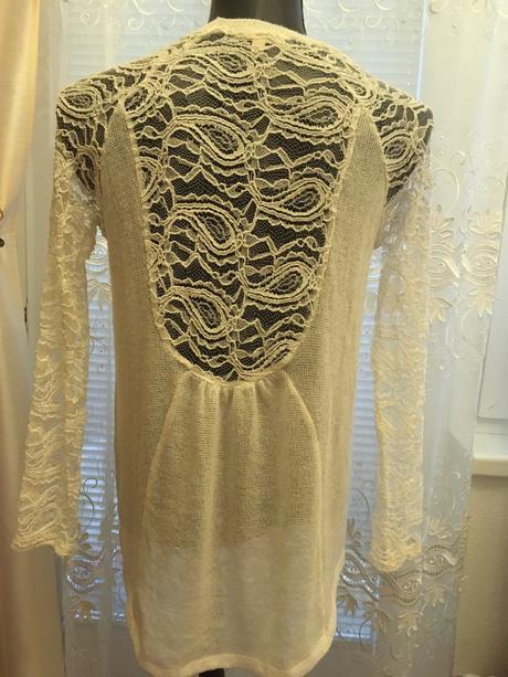 Čipkovaný biely top, veľkosť s/m, made in italy, zara,s