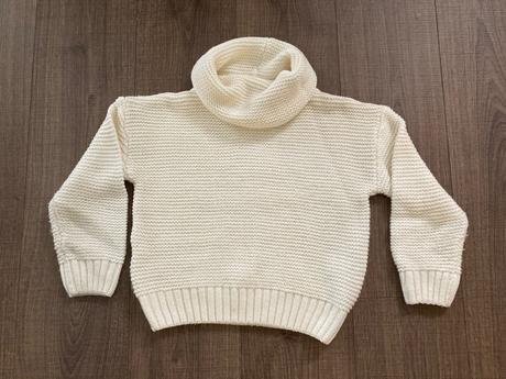 Sveter, reserved,134