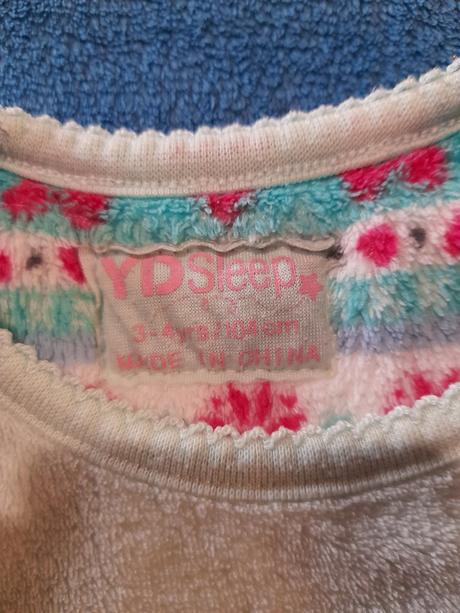 Chlpatkový vrch pyžamka, 104