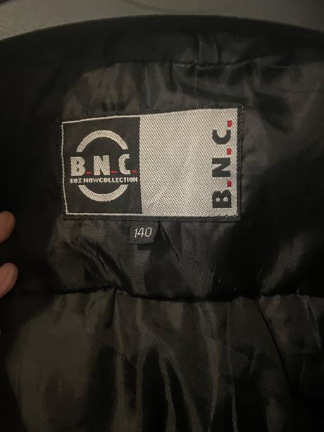 Chlapčenská vesta, 140