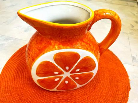 Keramický dekoratívny džbán,