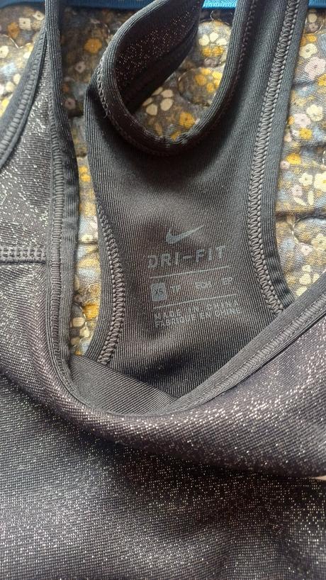 3 ks sport. podprsenky zn.nike,leginy zn.gymshark, nike,s